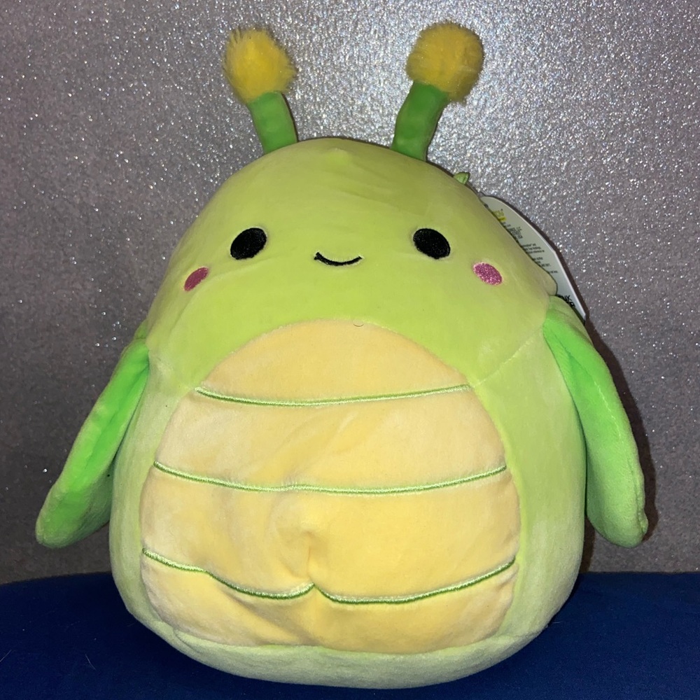 grasshopper squishmallow - Pilar
